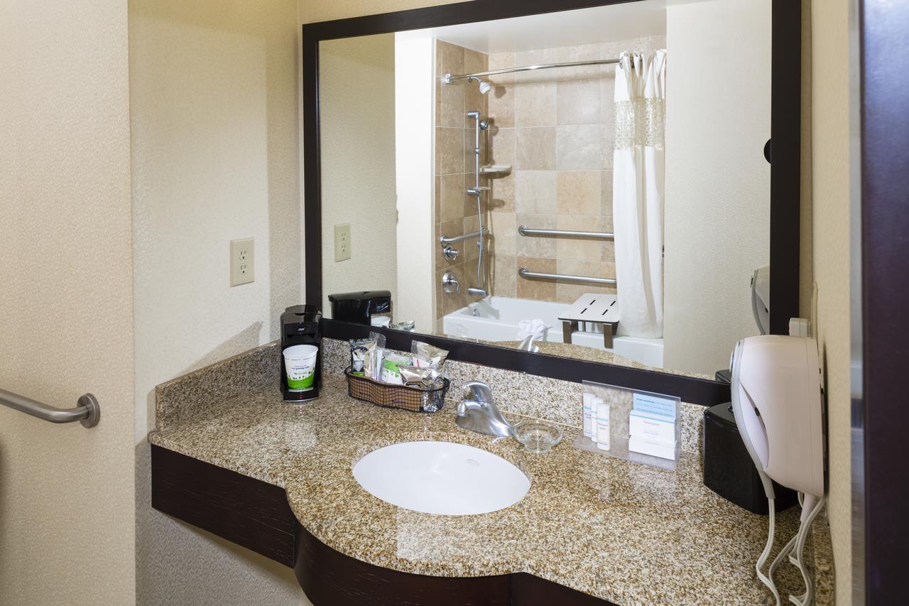 Hampton Inn & Suites Las Vegas South - thumb 13