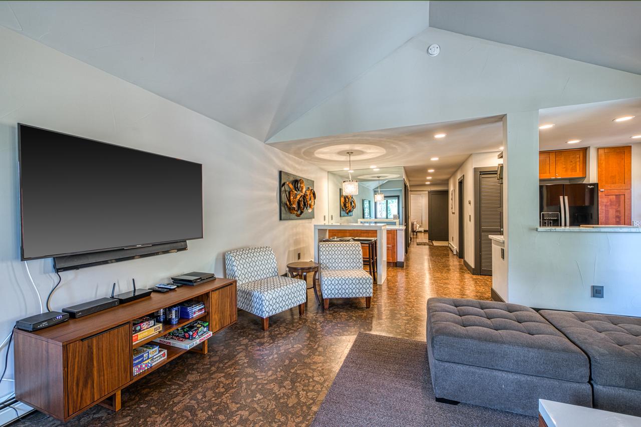 The Incline Chalet - thumb 6