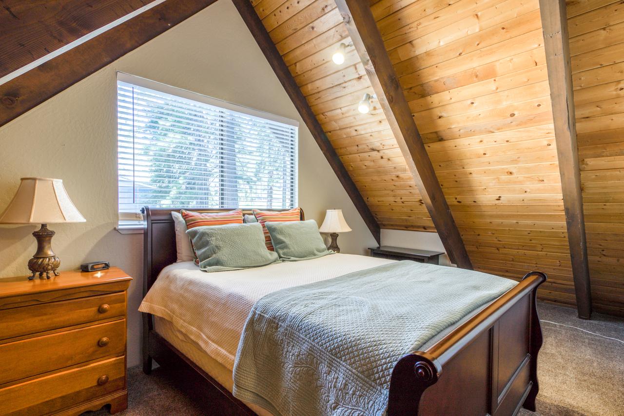 Fairway Park Cabin - thumb 17