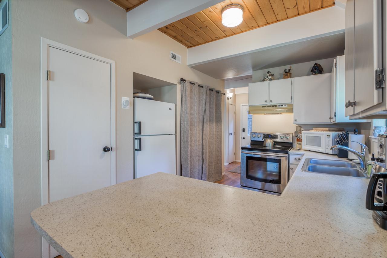 Fairway Park Cabin - thumb 8