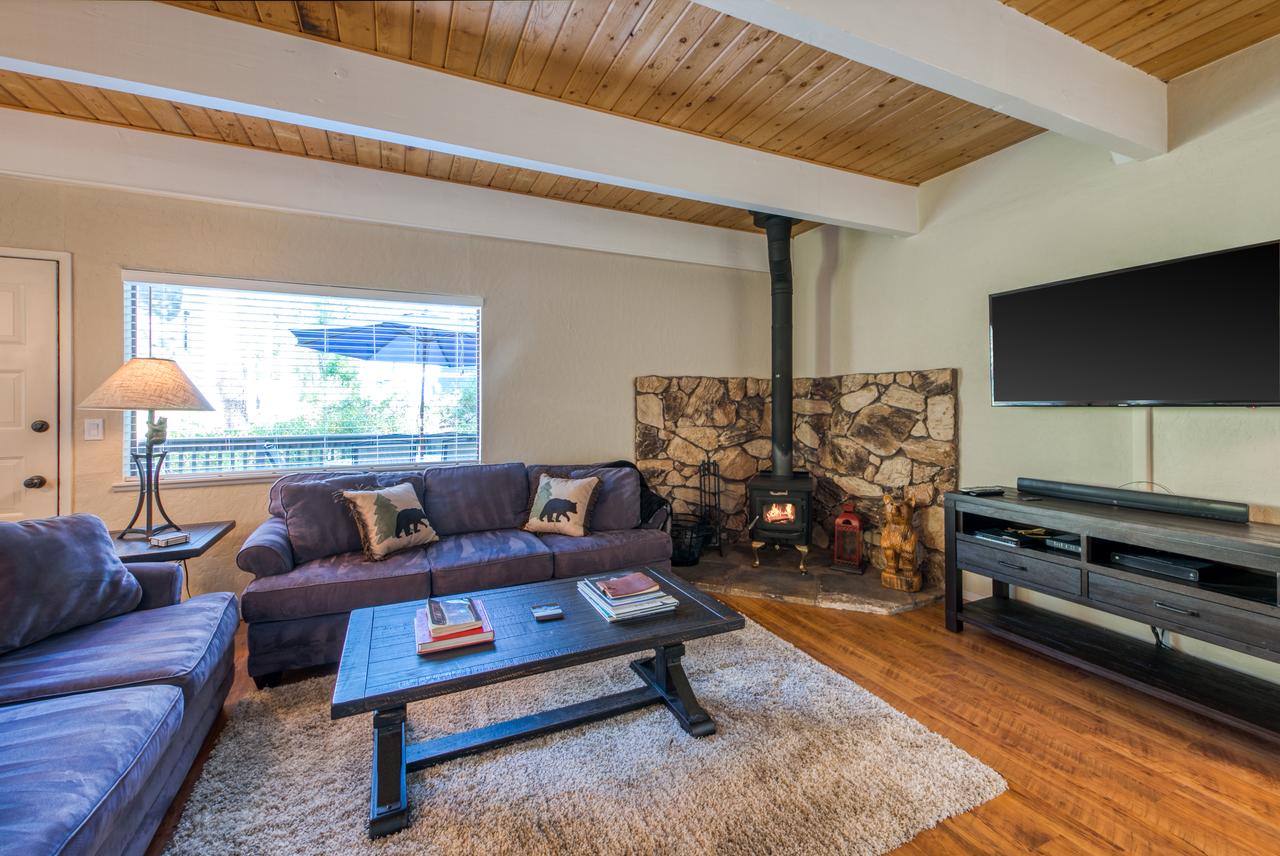 Fairway Park Cabin - thumb 1