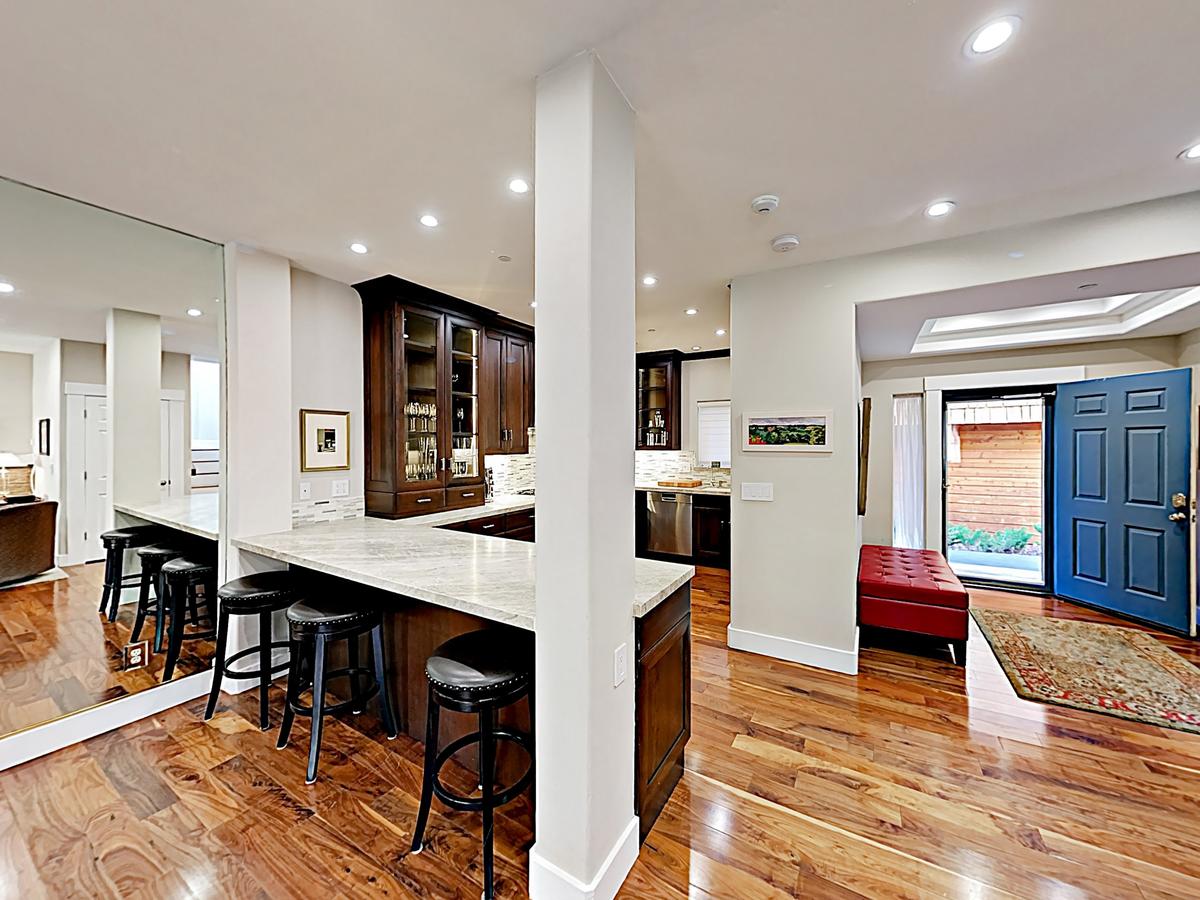 Incline Village Gem: Walk To Beach, Near Slopes! Condo - thumb 3