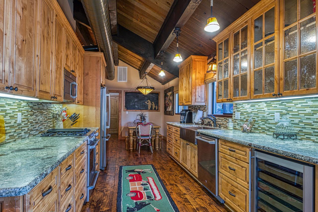 The Lazy Bear Retreat - thumb 8