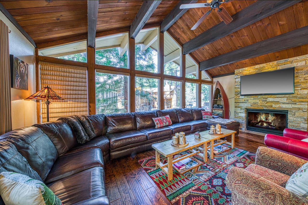 The Lazy Bear Retreat - thumb 1