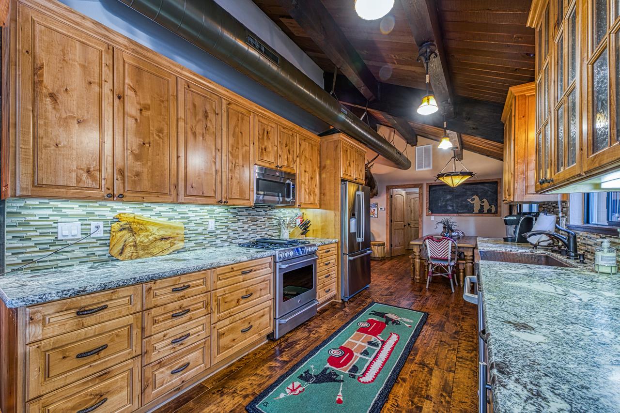 The Lazy Bear Retreat - thumb 7