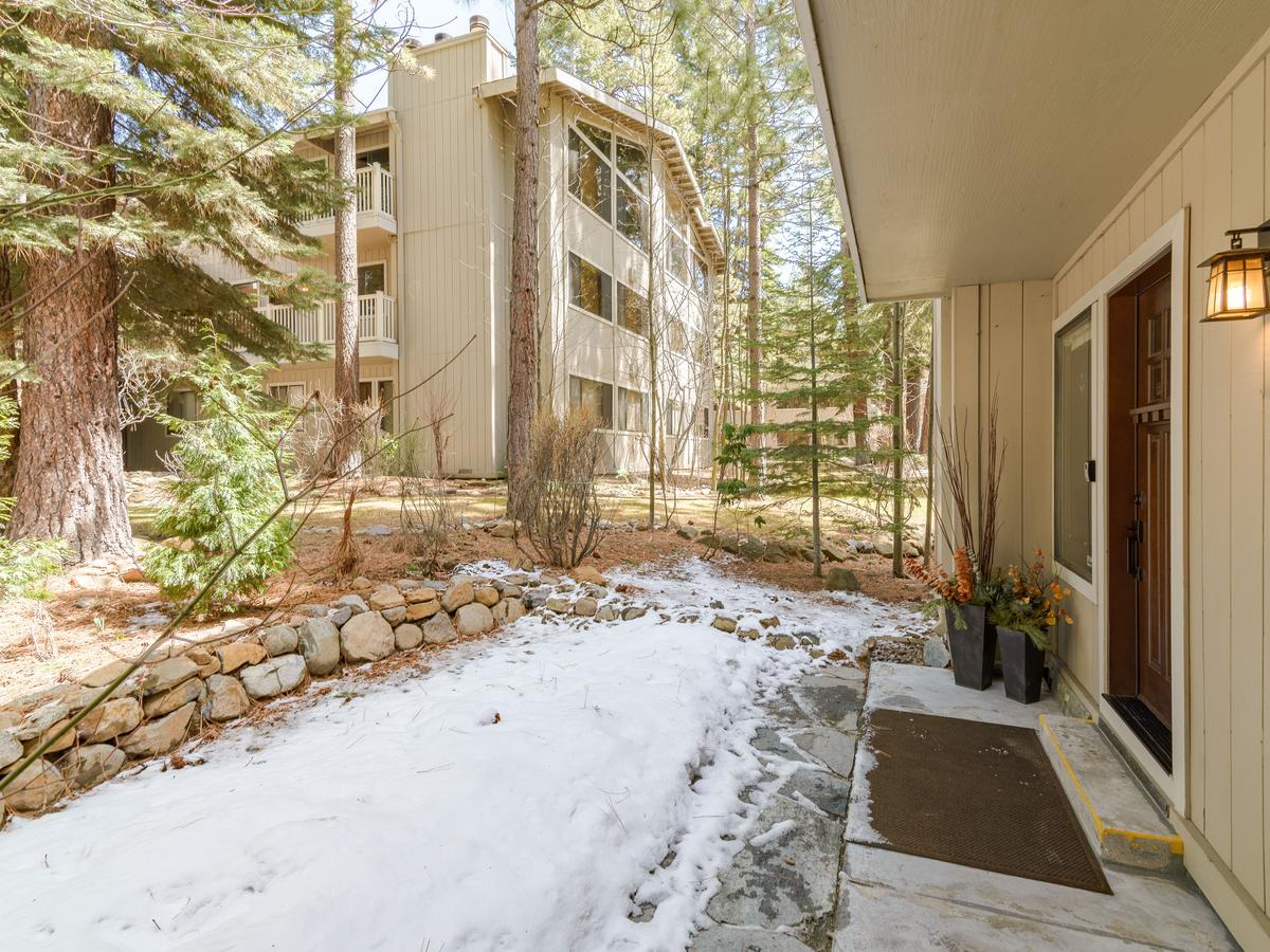 1000 Lakeshore Blvd Condo Unit 4 - thumb 18