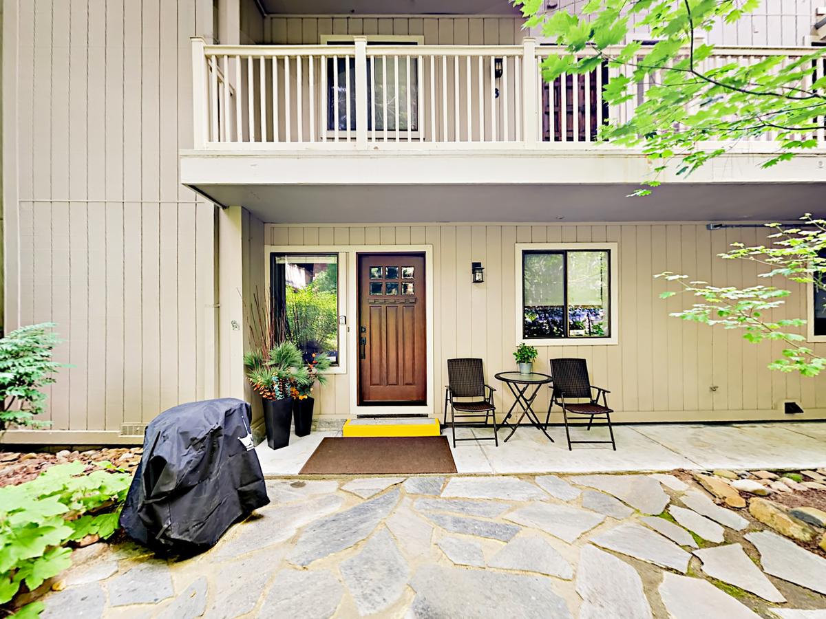 1000 Lakeshore Blvd Condo Unit 4 - thumb 17