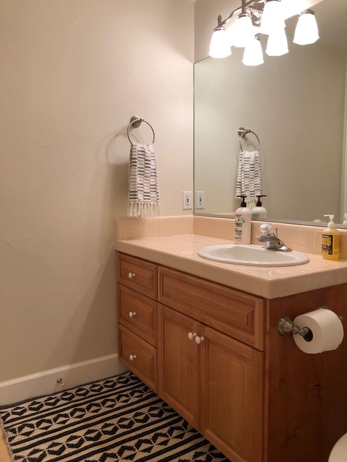 Spectacular Unobstructed Views Of Diamond Peak Spacious & Modern - Steps Away - thumb 29