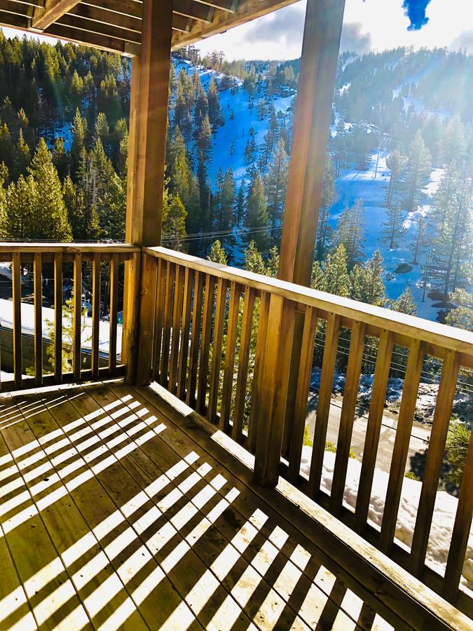 Spectacular Unobstructed Views Of Diamond Peak Spacious & Modern - Steps Away - thumb 22