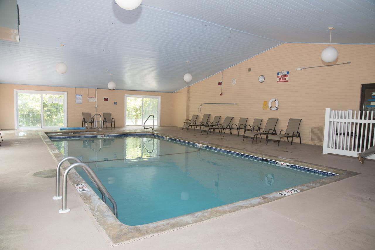 Hampton Falls Inn - thumb 7