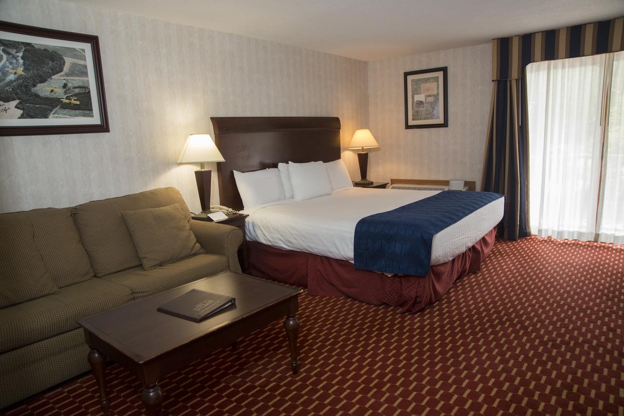 Hampton Falls Inn - thumb 4