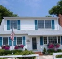 North Beach Haven Oceanside Cape Cod close to beach and walking distance to Beach Haven attractions. Multi level decks with shad - Accommodation Ohio