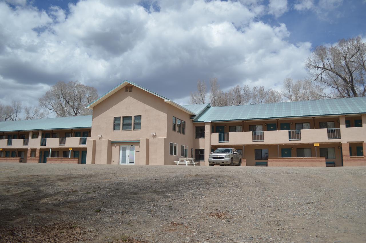 El Meson Lodge - thumb 0