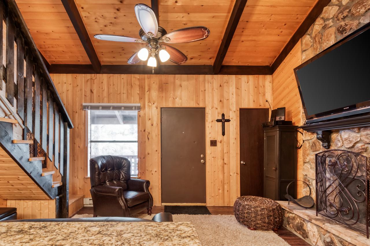 Redwood Commons B12 - thumb 3