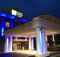 Holiday Inn Express  Suites Utica - Accommodation Ohio