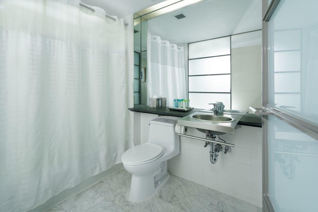 Shoreham Hotel - thumb 6