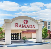 Ramada by Wyndham Watertown - Accommodation Ohio