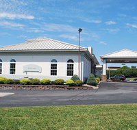 Travelodge by Wyndham Watertown - Accommodation Ohio
