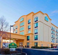 La Quinta by Wyndham Garden City - Accommodation Ohio