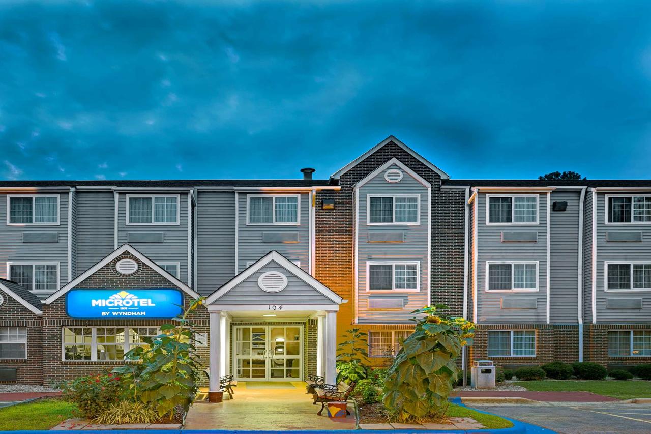 Microtel Inn By Wyndham Raleigh-Durham Airport - thumb 0