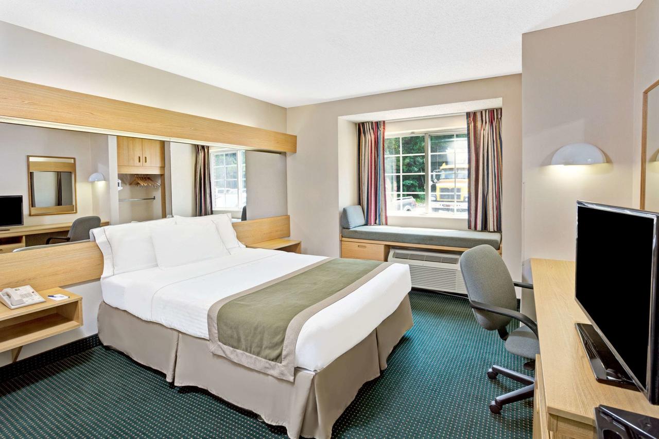 Microtel Inn By Wyndham Raleigh-Durham Airport - thumb 6