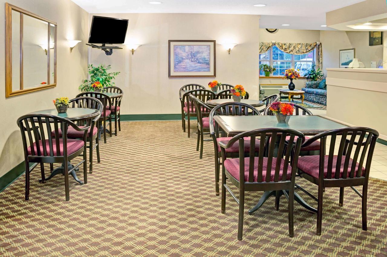 Microtel Inn By Wyndham Raleigh-Durham Airport - thumb 19