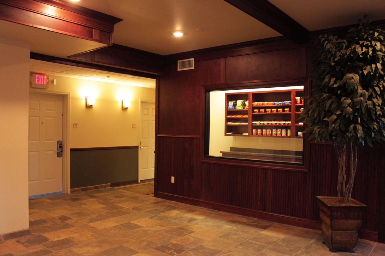 Noble Inn Minot - thumb 11