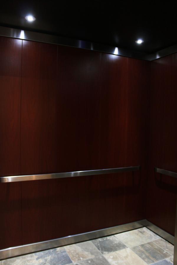 Noble Inn Minot - thumb 22