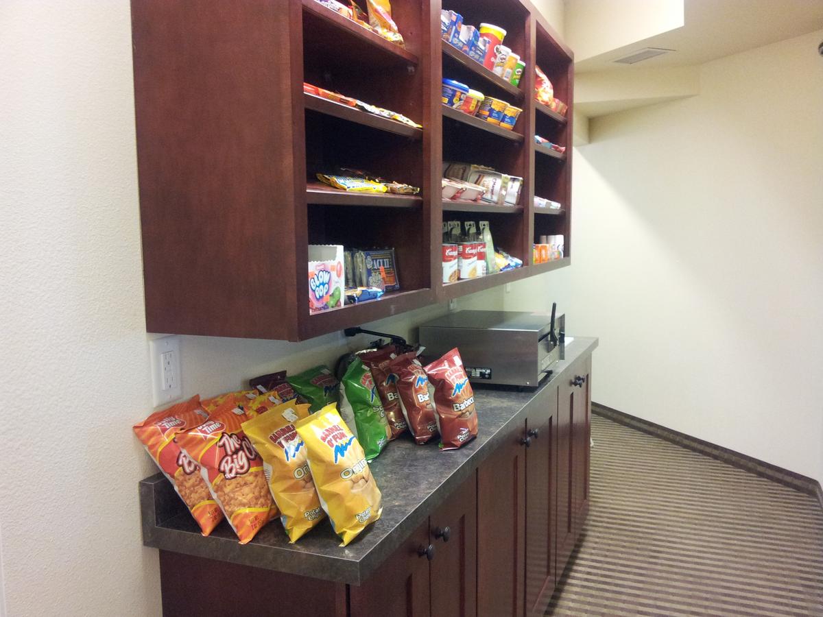 Noble Inn Minot - thumb 12