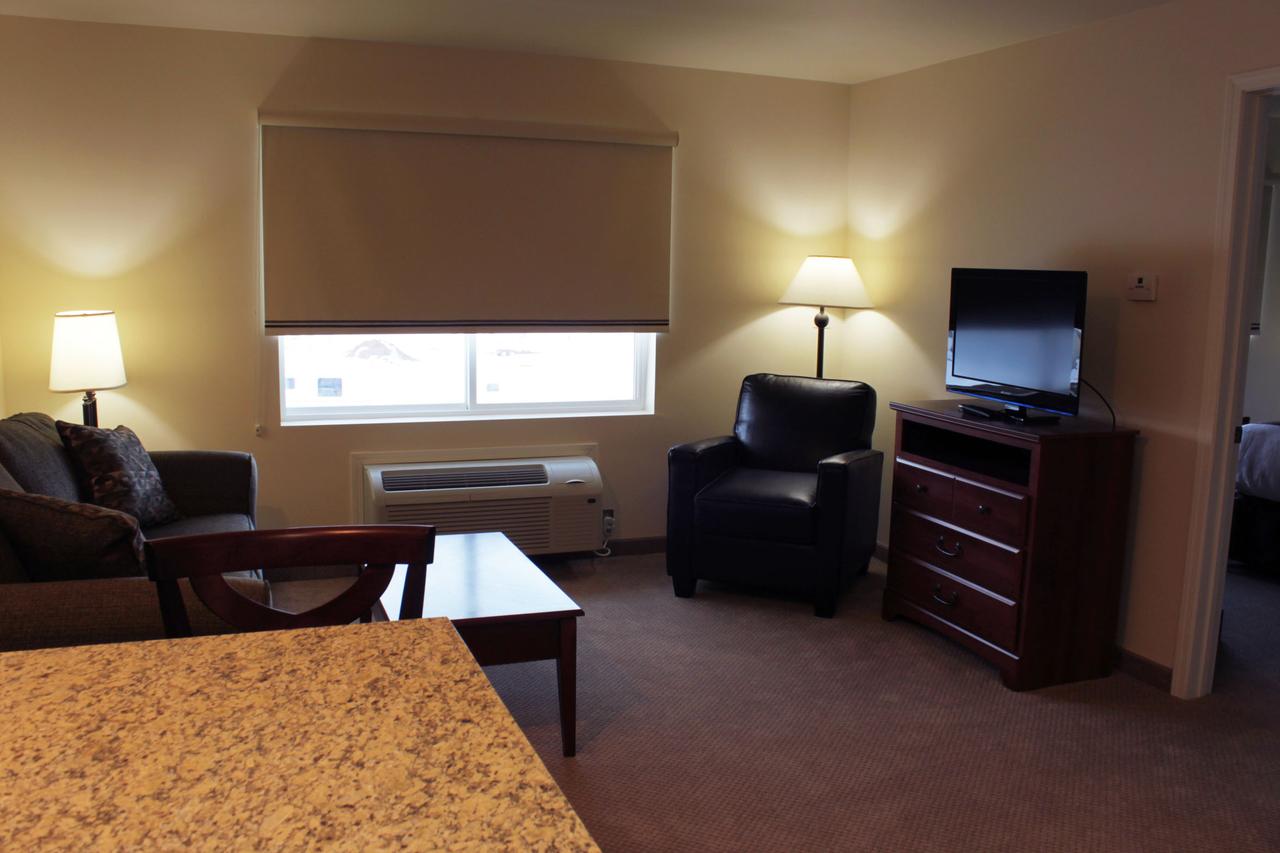 Noble Inn Minot - thumb 25