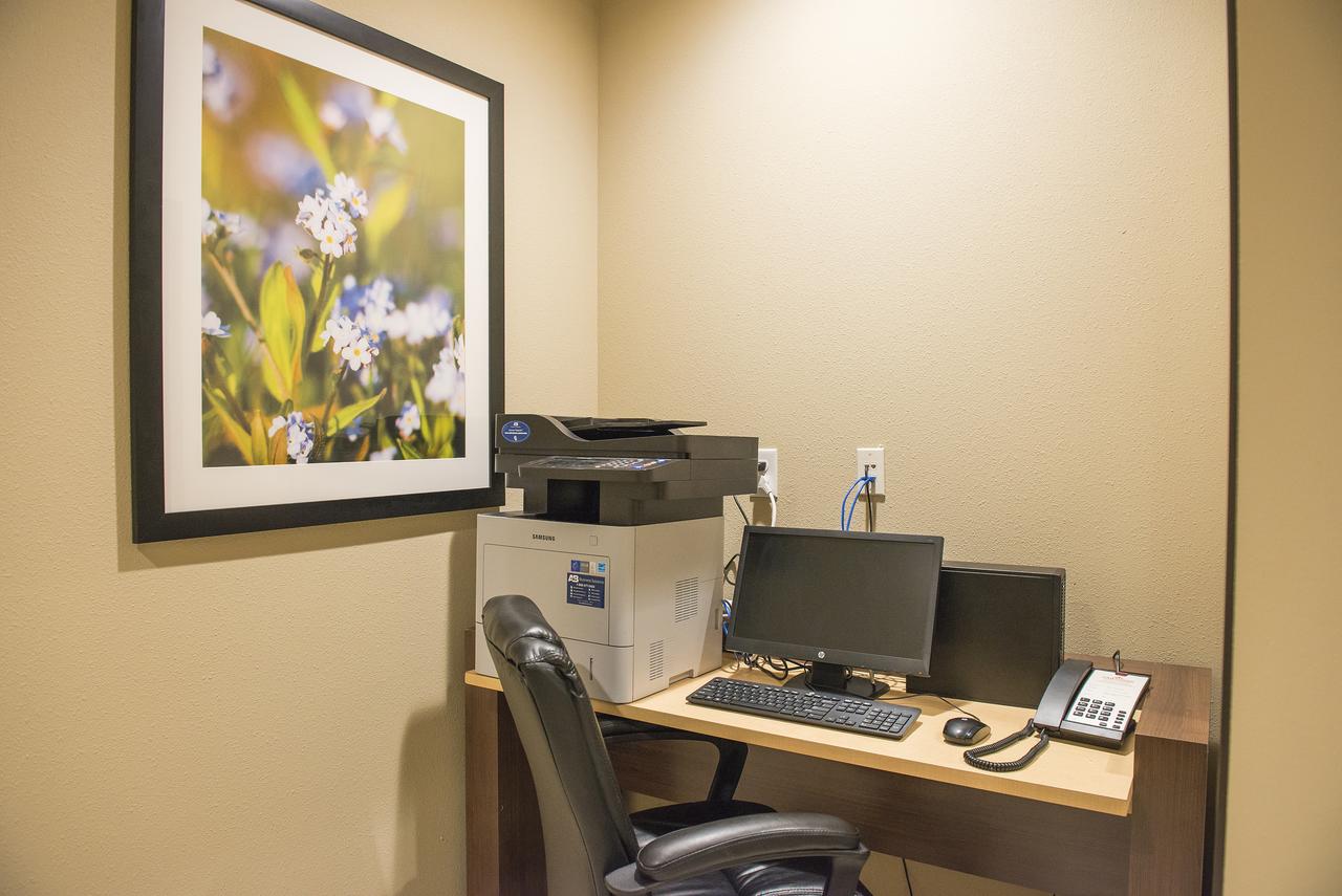 Hawthorn Suites By Wyndham Fargo - thumb 34