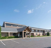 AmericInn by Wyndham Bismarck - Accommodation Ohio