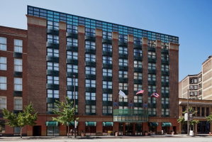Hotel Cleveland Gateway