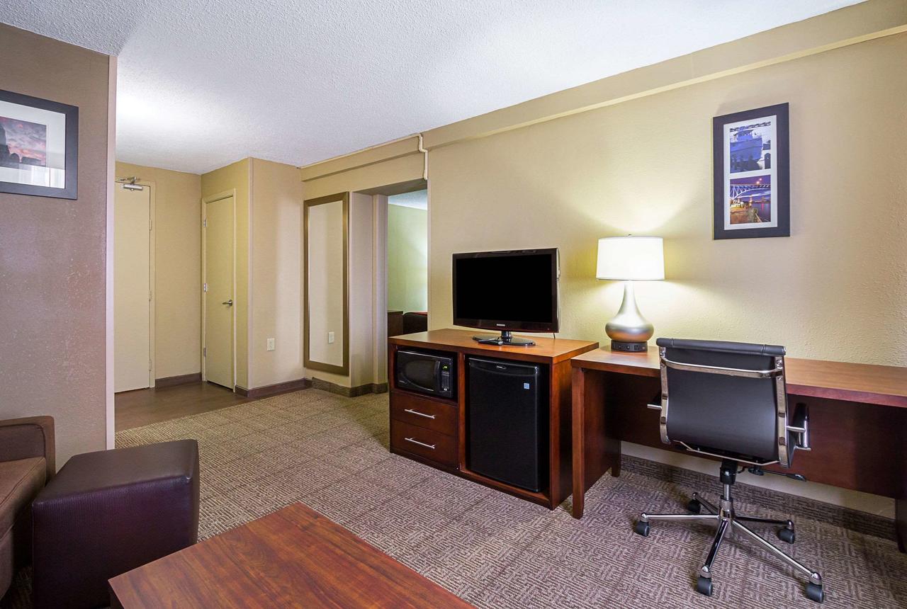 Comfort Inn Downtown Cleveland - thumb 1