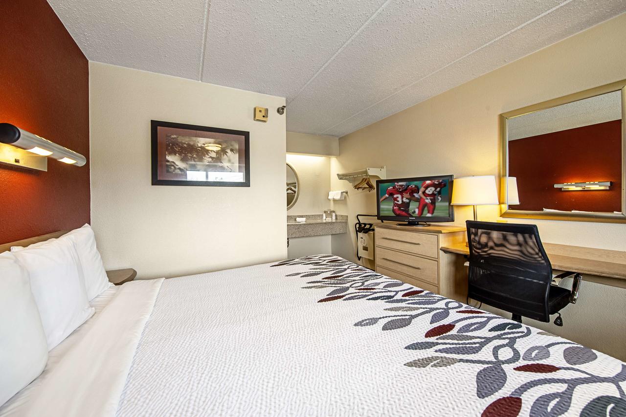 Red Roof Inn Canton - thumb 19