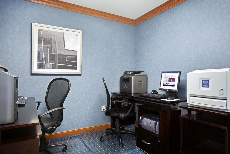 Radisson Hotel At The University Of Toledo - thumb 16