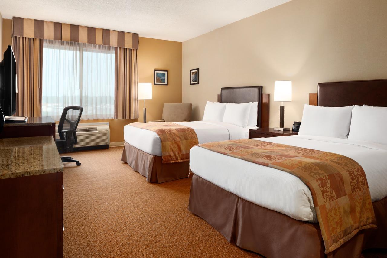 Radisson Hotel At The University Of Toledo - thumb 2