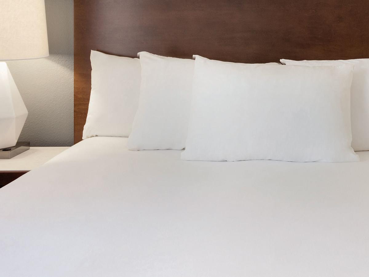Radisson Hotel At The University Of Toledo - thumb 25