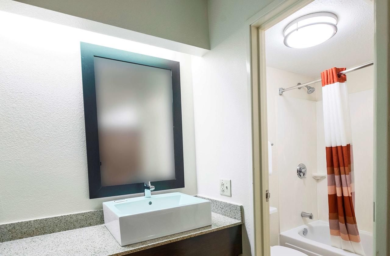 Red Roof Inn Toledo University - thumb 18