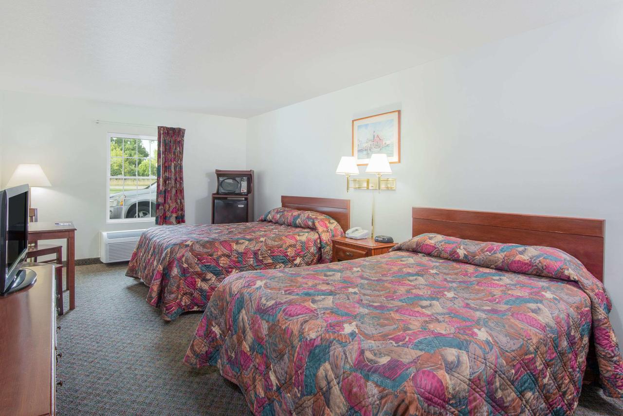 Knights Inn Sandusky - thumb 40