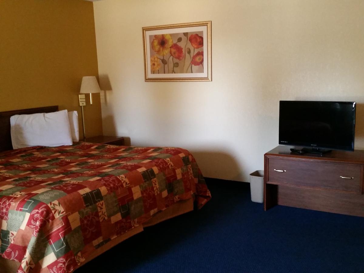 Knights Inn Sandusky - thumb 14