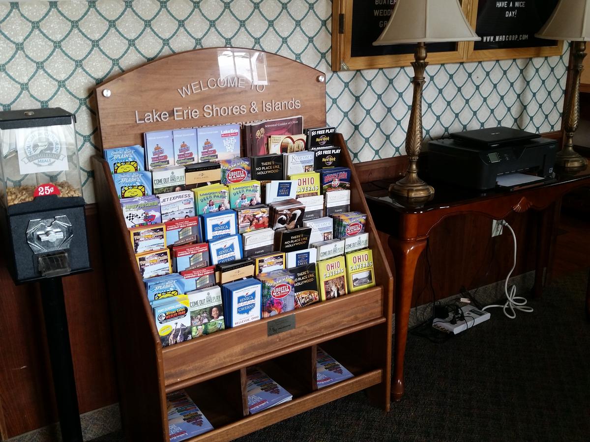 Knights Inn Sandusky - thumb 22