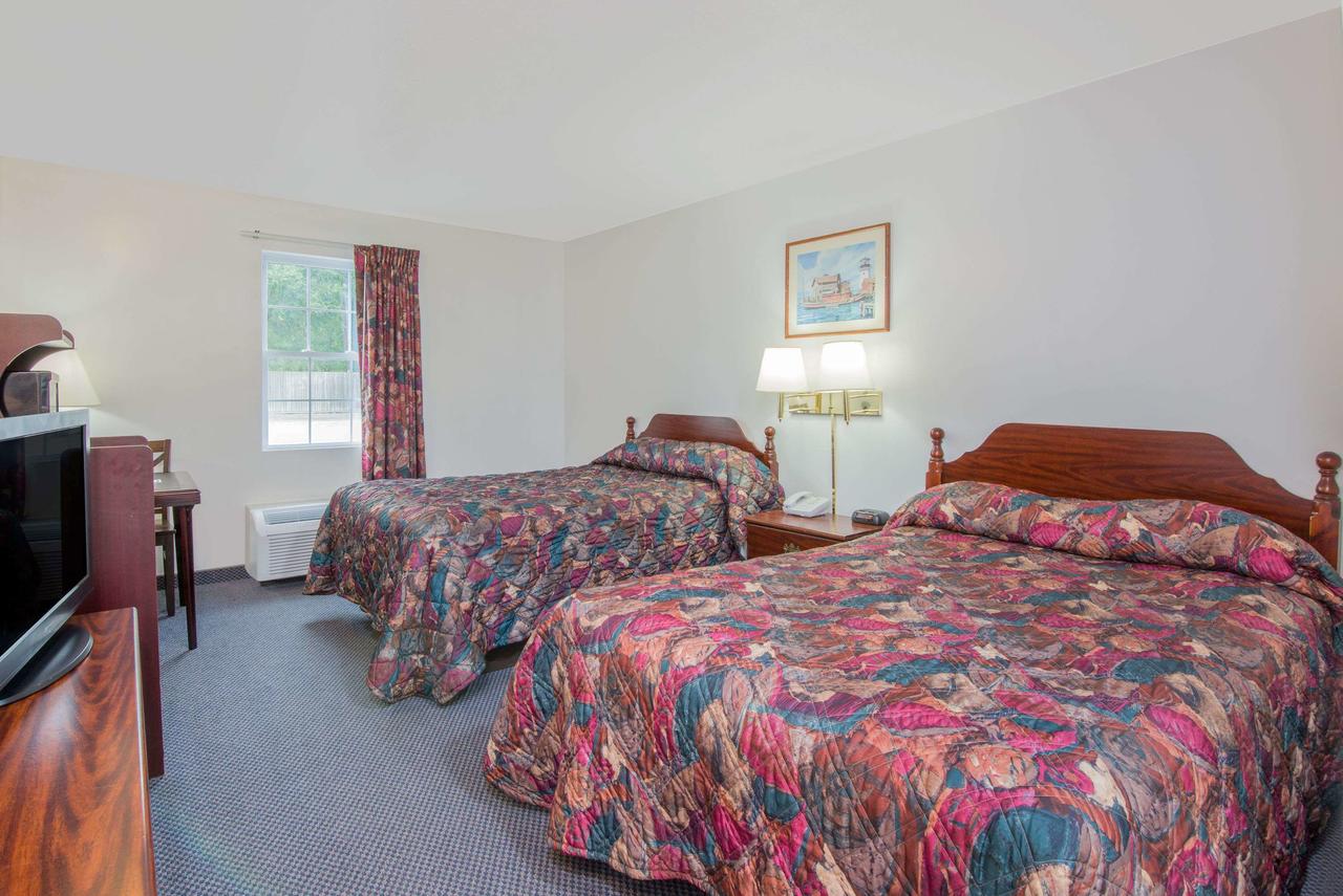 Knights Inn Sandusky - thumb 34