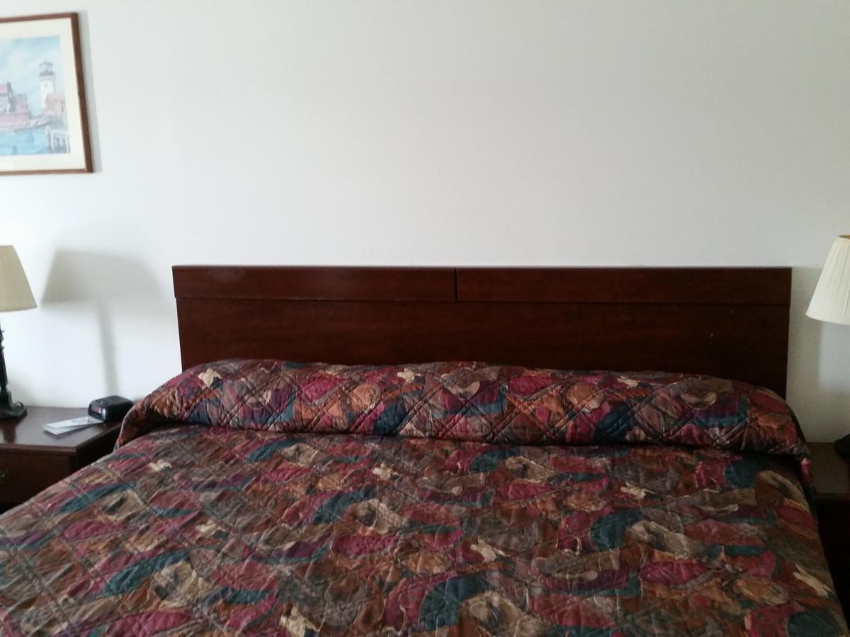 Knights Inn Sandusky - thumb 11