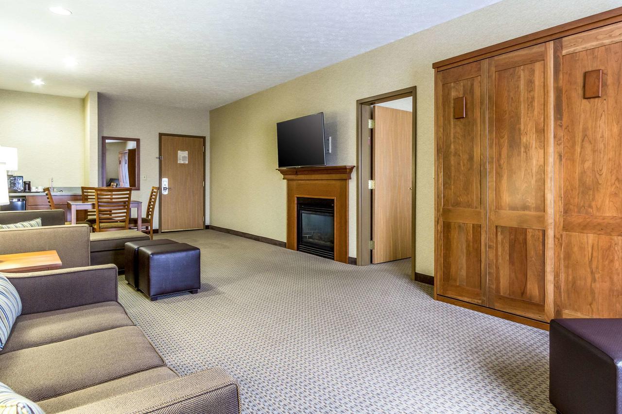 Comfort Suites Hotel And Conference Center - thumb 15