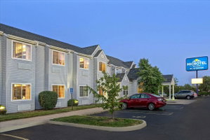 Microtel Inn & Suites By Wyndham Mason