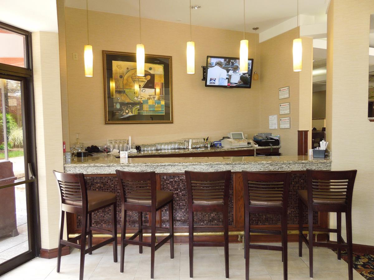 Radisson Cleveland Airport - thumb 25
