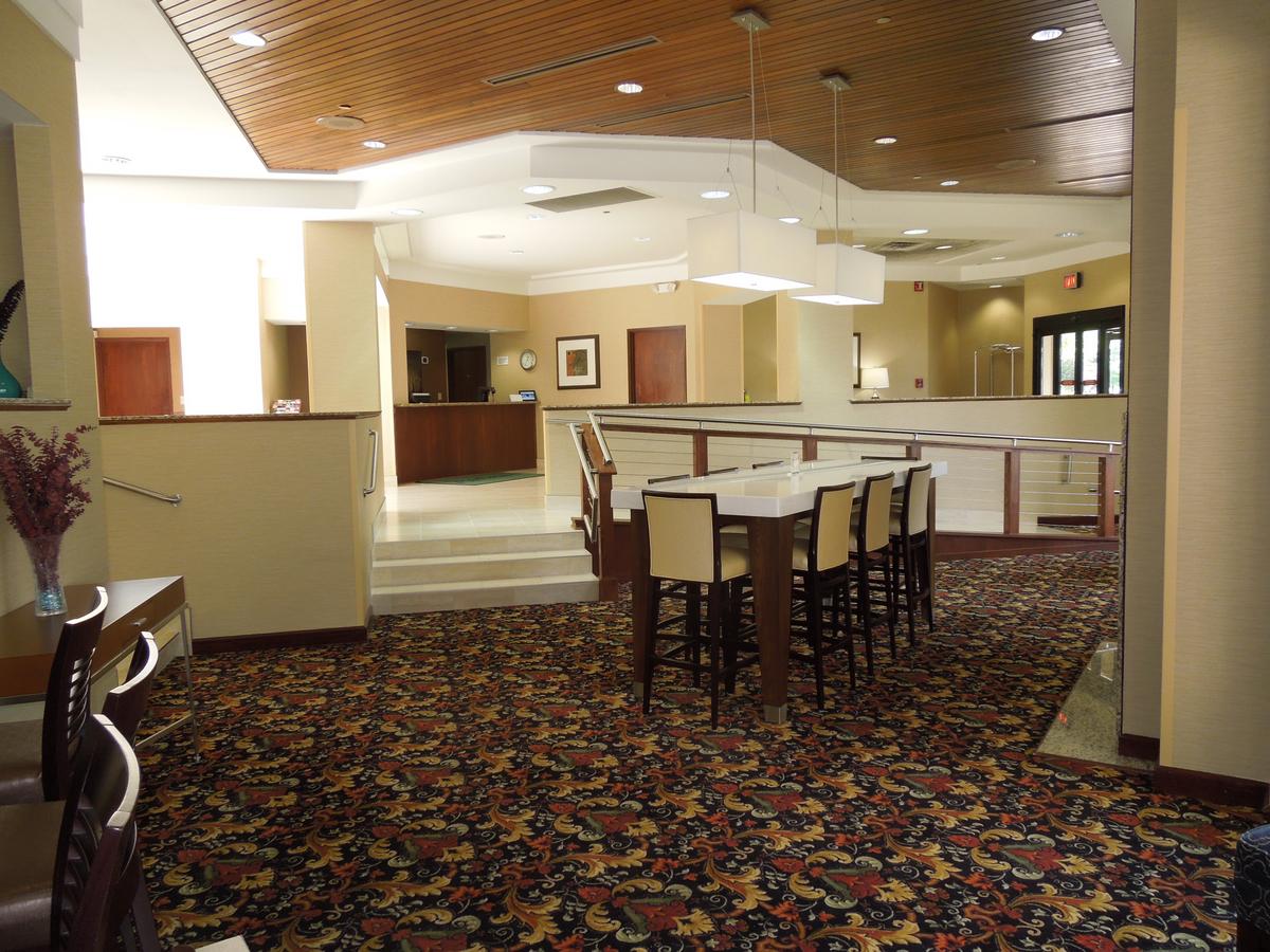 Radisson Cleveland Airport - thumb 27