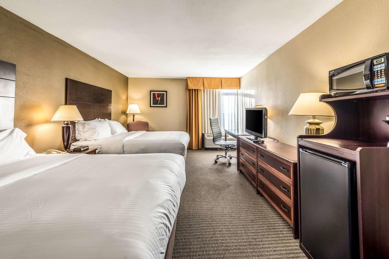 Clarion Hotel Cincinnati North - thumb 17