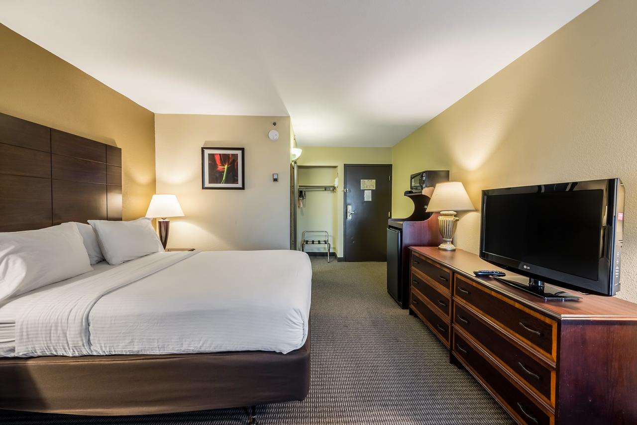 Clarion Hotel Cincinnati North - thumb 0